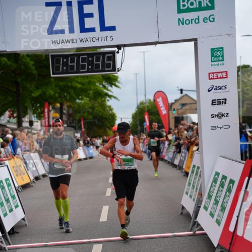 20.09.2026 - PSD Bank Halbmarathon LAZAROV Photography http://msf.ph/oto/10507174 20.09.2026 11:45:44 Ziel 2694, 3755, 4254, 4534, 4625 meine-sportfotos.de