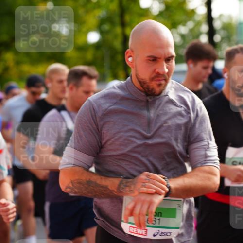 20.09.2026 - PSD Bank Halbmarathon LAZAROV Photography http://msf.ph/oto/10507230 20.09.2026 10:01:52 Laufen 3640, 681 meine-sportfotos.de