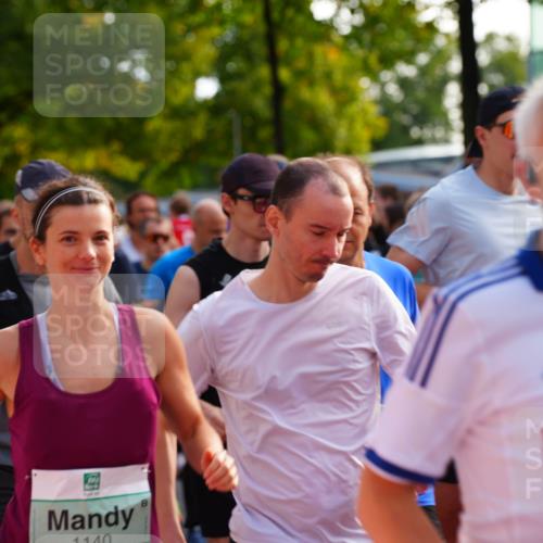 20.09.2026 - PSD Bank Halbmarathon LAZAROV Photography http://msf.ph/oto/10507239 20.09.2026 10:01:54 Laufen 1140 meine-sportfotos.de