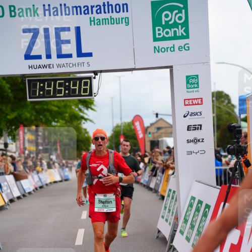 20.09.2026 - PSD Bank Halbmarathon LAZAROV Photography http://msf.ph/oto/10507251 20.09.2026 11:45:47 Ziel 2694, 2868, 3270, 3755, 4254, 4625 meine-sportfotos.de