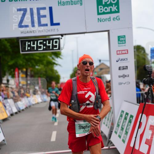 20.09.2026 - PSD Bank Halbmarathon LAZAROV Photography http://msf.ph/oto/10507273 20.09.2026 11:45:48 Ziel 2694, 2868, 3270, 3755, 4254, 4625 meine-sportfotos.de
