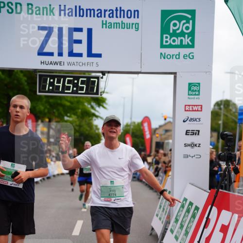 20.09.2026 - PSD Bank Halbmarathon LAZAROV Photography http://msf.ph/oto/10507368 20.09.2026 11:45:57 Ziel 1549, 2868, 3076, 3270, 4425, 4774 meine-sportfotos.de