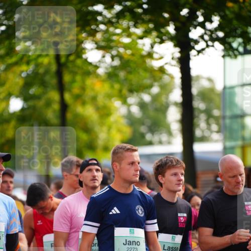 20.09.2026 - PSD Bank Halbmarathon LAZAROV Photography http://msf.ph/oto/10507416 20.09.2026 10:03:30 Laufen 568, 2273, 3562, 8, 444 meine-sportfotos.de