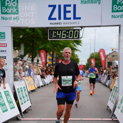 20.09.2026 - PSD Bank Halbmarathon LAZAROV Photography http://msf.ph/oto/10507419 20.09.2026 11:46:00 Ziel 1549, 2124, 3076, 4048, 4425, 4774 meine-sportfotos.de