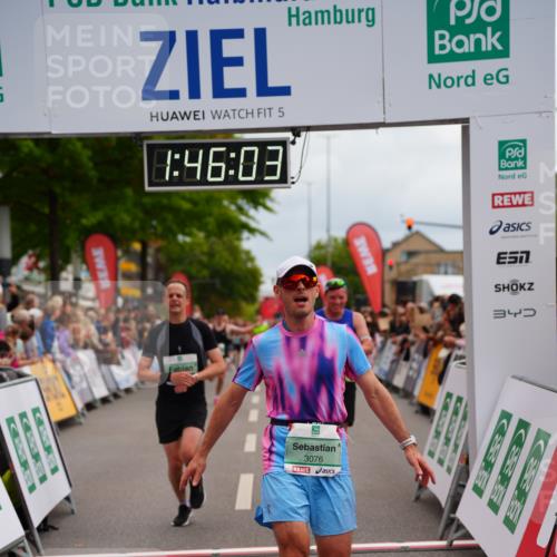 20.09.2026 - PSD Bank Halbmarathon LAZAROV Photography http://msf.ph/oto/10507442 20.09.2026 11:46:02 Ziel 1549, 2124, 3076, 4048, 4425, 4472, 4774 meine-sportfotos.de