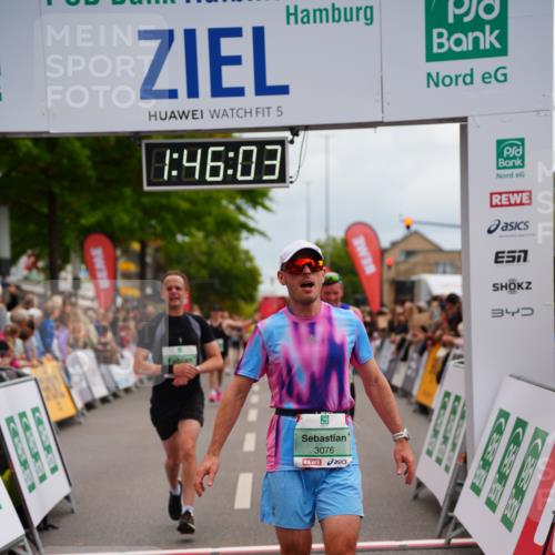 20.09.2026 - PSD Bank Halbmarathon LAZAROV Photography http://msf.ph/oto/10507449 20.09.2026 11:46:02 Ziel 1549, 2124, 3076, 4048, 4425, 4472, 4774 meine-sportfotos.de