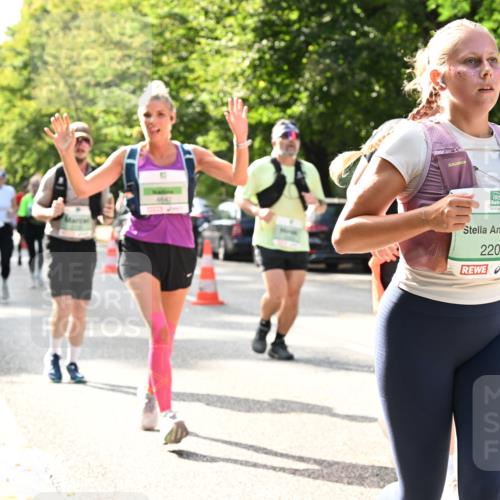 20.09.2026 - PSD Bank Halbmarathon Dr. Thomas Lammeyer http://msf.ph/oto/10507477 20.09.2026 11:04:10 Laufen 2206 meine-sportfotos.de