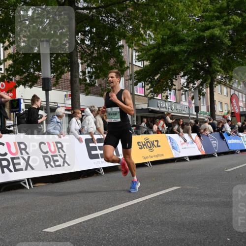 20.09.2026 - PSD Bank Halbmarathon J. Mangold http://msf.ph/oto/10507512 20.09.2026 11:28:18 Ziel 3077 meine-sportfotos.de