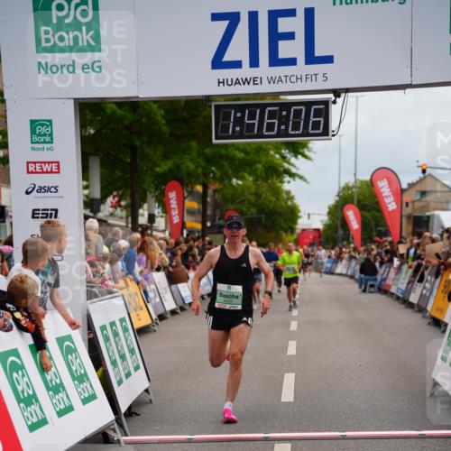 20.09.2026 - PSD Bank Halbmarathon LAZAROV Photography http://msf.ph/oto/10507528 20.09.2026 11:46:06 Ziel 2124, 3076, 4048, 4425, 4472 meine-sportfotos.de