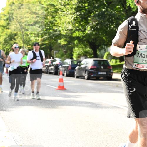 20.09.2026 - PSD Bank Halbmarathon Dr. Thomas Lammeyer http://msf.ph/oto/10507541 20.09.2026 11:04:13 Laufen 2135 meine-sportfotos.de