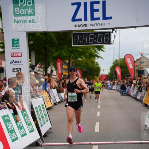 20.09.2026 - PSD Bank Halbmarathon LAZAROV Photography http://msf.ph/oto/10507547 20.09.2026 11:46:06 Ziel 2124, 3076, 4048, 4425, 4472 meine-sportfotos.de