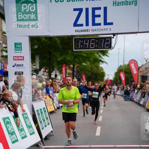 20.09.2026 - PSD Bank Halbmarathon LAZAROV Photography http://msf.ph/oto/10507598 20.09.2026 11:46:11 Ziel 1800, 2124, 2276, 2281, 3681, 4048, 4472 meine-sportfotos.de