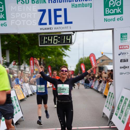 20.09.2026 - PSD Bank Halbmarathon LAZAROV Photography http://msf.ph/oto/10507672 20.09.2026 11:46:14 Ziel 1637, 1800, 2276, 2281, 3366, 3681, 4472 meine-sportfotos.de