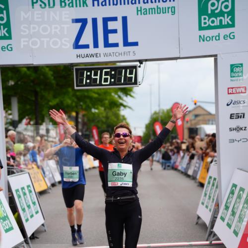 20.09.2026 - PSD Bank Halbmarathon LAZAROV Photography http://msf.ph/oto/10507685 20.09.2026 11:46:14 Ziel 1637, 1800, 2276, 2281, 3366, 3681, 4472 meine-sportfotos.de