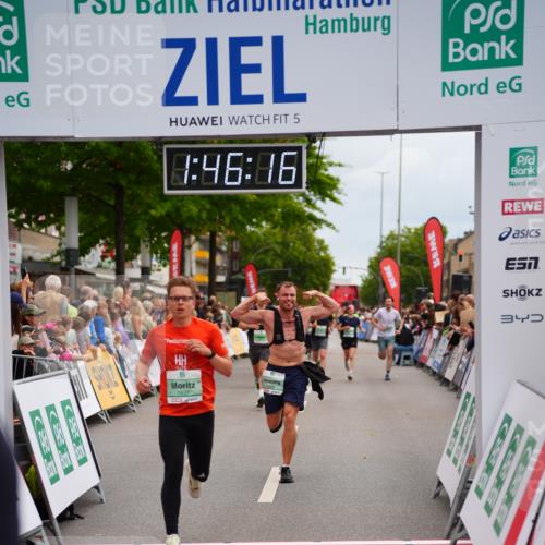 20.09.2026 - PSD Bank Halbmarathon LAZAROV Photography http://msf.ph/oto/10507707 20.09.2026 11:46:16 Ziel 1637, 1800, 2276, 2281, 3366, 3681, 4687 meine-sportfotos.de