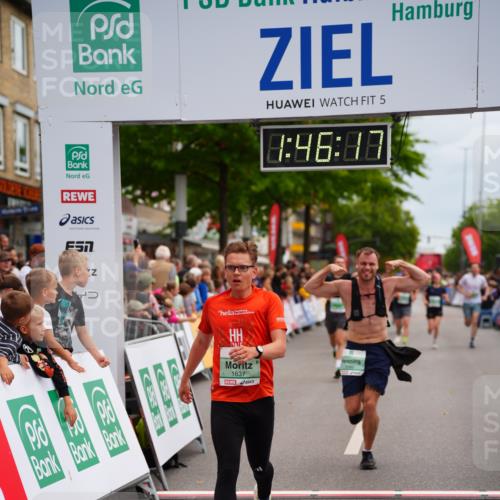 20.09.2026 - PSD Bank Halbmarathon LAZAROV Photography http://msf.ph/oto/10507728 20.09.2026 11:46:16 Ziel 1637, 1800, 2276, 2281, 3366, 3681, 4687 meine-sportfotos.de