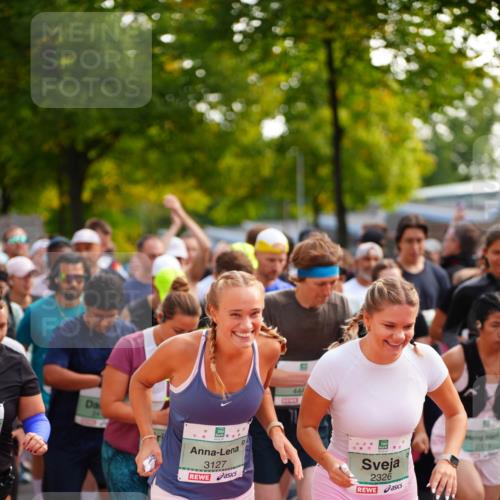 20.09.2026 - PSD Bank Halbmarathon LAZAROV Photography http://msf.ph/oto/10507766 20.09.2026 10:05:27 Laufen 444, 3127, 2326, 2335 meine-sportfotos.de