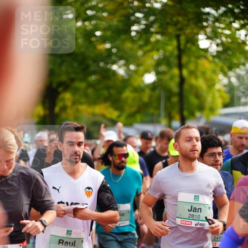 20.09.2026 - PSD Bank Halbmarathon LAZAROV Photography http://msf.ph/oto/10507777 20.09.2026 10:05:28 Laufen 203, 1027, 2810, 2415 meine-sportfotos.de