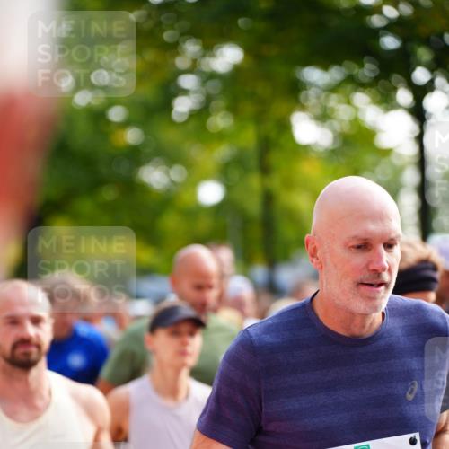 20.09.2026 - PSD Bank Halbmarathon LAZAROV Photography http://msf.ph/oto/10507792 20.09.2026 10:05:31 Laufen 2817, 3163 meine-sportfotos.de