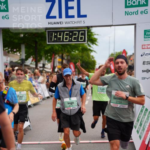 20.09.2026 - PSD Bank Halbmarathon LAZAROV Photography http://msf.ph/oto/10507893 20.09.2026 11:46:25 Ziel 1860, 2042, 2066, 2171, 2175, 2374, 2524, 2680, 2769, 2977, 3366, 3565, 3602, 3626, 4687 meine-sportfotos.de