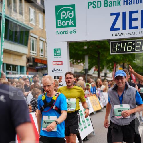 20.09.2026 - PSD Bank Halbmarathon LAZAROV Photography http://msf.ph/oto/10507900 20.09.2026 11:46:26 Ziel 1860, 2042, 2066, 2171, 2175, 2374, 2524, 2680, 2769, 2977, 3565, 3602, 3626, 4387, 4687 meine-sportfotos.de