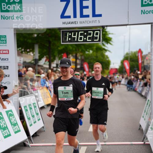 20.09.2026 - PSD Bank Halbmarathon LAZAROV Photography http://msf.ph/oto/10507948 20.09.2026 11:46:29 Ziel 1102, 1860, 2042, 2066, 2171, 2175, 2374, 2524, 2680, 2769, 2778, 2977, 3565, 3602, 3626, 4387 meine-sportfotos.de