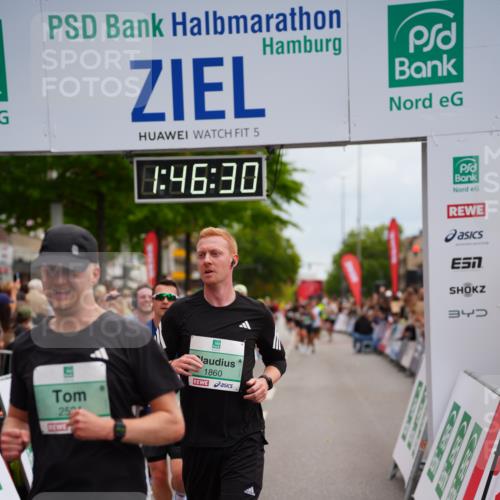 20.09.2026 - PSD Bank Halbmarathon LAZAROV Photography http://msf.ph/oto/10507978 20.09.2026 11:46:30 Ziel 1102, 1860, 2042, 2066, 2171, 2175, 2374, 2524, 2680, 2769, 2778, 2977, 3565, 3602, 3626, 4387 meine-sportfotos.de