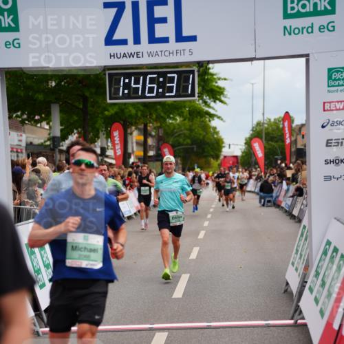 20.09.2026 - PSD Bank Halbmarathon LAZAROV Photography http://msf.ph/oto/10507984 20.09.2026 11:46:31 Ziel 1102, 1860, 2042, 2066, 2171, 2175, 2374, 2524, 2769, 2778, 2977, 3408, 3565, 4387 meine-sportfotos.de
