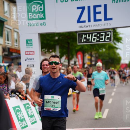 20.09.2026 - PSD Bank Halbmarathon LAZAROV Photography http://msf.ph/oto/10508001 20.09.2026 11:46:31 Ziel 1102, 1860, 2042, 2066, 2171, 2175, 2374, 2524, 2769, 2778, 2977, 3408, 3565, 4387 meine-sportfotos.de