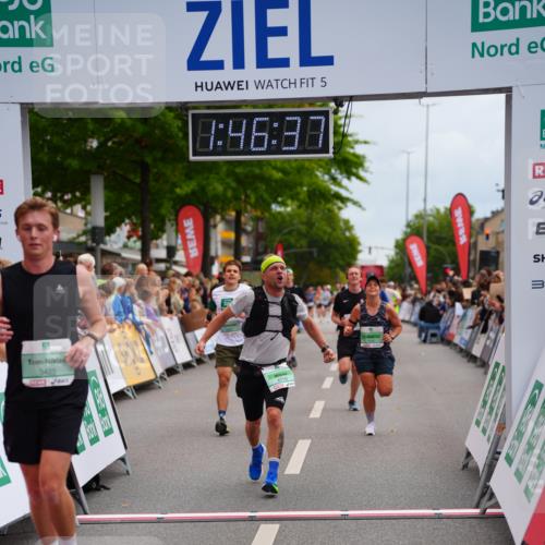 20.09.2026 - PSD Bank Halbmarathon LAZAROV Photography http://msf.ph/oto/10508090 20.09.2026 11:46:37 Ziel 1102, 1860, 2027, 2066, 2778, 3408, 3425, 4094, 4200, 4387, 4640, 4710 meine-sportfotos.de