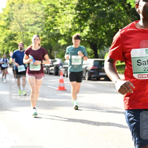 20.09.2026 - PSD Bank Halbmarathon Dr. Thomas Lammeyer http://msf.ph/oto/10508099 20.09.2026 11:04:33 Laufen 2277 meine-sportfotos.de