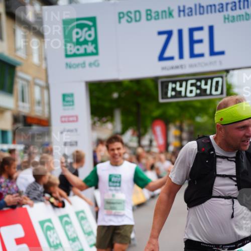 20.09.2026 - PSD Bank Halbmarathon LAZAROV Photography http://msf.ph/oto/10508160 20.09.2026 11:46:40 Ziel 1102, 2027, 2087, 2778, 3226, 3408, 3425, 3790, 4070, 4094, 4200, 4640, 4710 meine-sportfotos.de