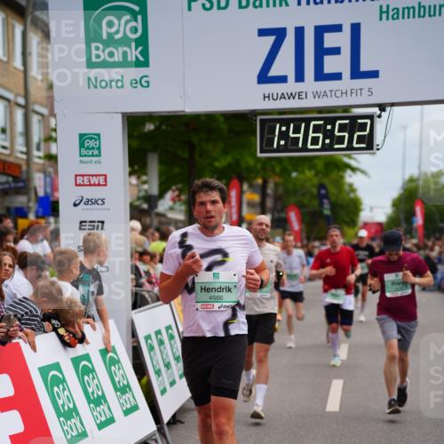 20.09.2026 - PSD Bank Halbmarathon LAZAROV Photography http://msf.ph/oto/10508349 20.09.2026 11:46:52 Ziel 1527, 1557, 1810, 1876, 2090, 2659, 2773, 3424, 3790, 4001, 4247, 4249, 4566, 4639 meine-sportfotos.de