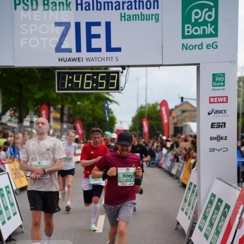 20.09.2026 - PSD Bank Halbmarathon LAZAROV Photography http://msf.ph/oto/10508363 20.09.2026 11:46:53 Ziel 1527, 1557, 1810, 1876, 2090, 2659, 2773, 3424, 4001, 4247, 4249, 4566, 4639 meine-sportfotos.de