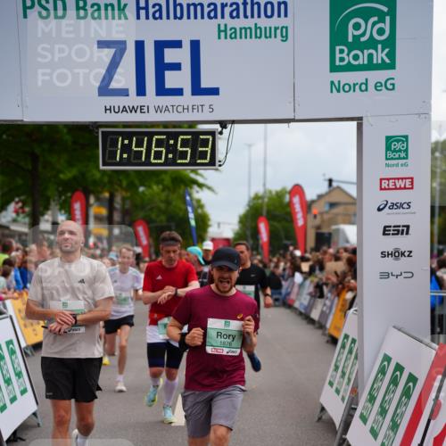 20.09.2026 - PSD Bank Halbmarathon LAZAROV Photography http://msf.ph/oto/10508372 20.09.2026 11:46:53 Ziel 1527, 1557, 1810, 1876, 2090, 2659, 2773, 3424, 4001, 4247, 4249, 4566, 4639 meine-sportfotos.de