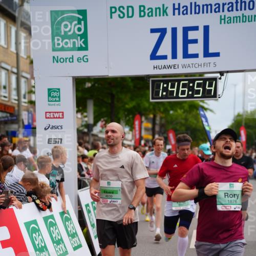 20.09.2026 - PSD Bank Halbmarathon LAZAROV Photography http://msf.ph/oto/10508386 20.09.2026 11:46:53 Ziel 1527, 1557, 1810, 1876, 2090, 2659, 2773, 3424, 4001, 4247, 4249, 4566, 4639 meine-sportfotos.de