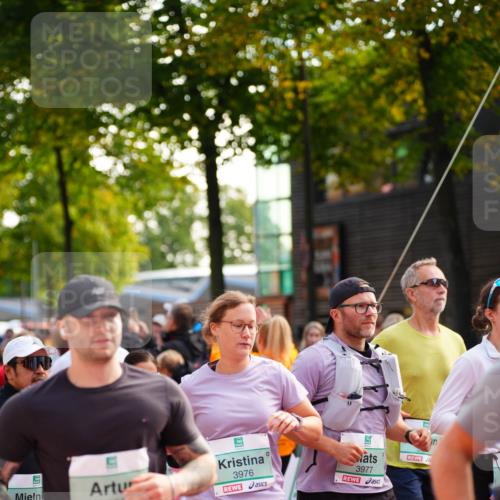 20.09.2026 - PSD Bank Halbmarathon LAZAROV Photography http://msf.ph/oto/10508388 20.09.2026 10:06:41 Laufen 1420, 3976, 5, 3977, 1325 meine-sportfotos.de