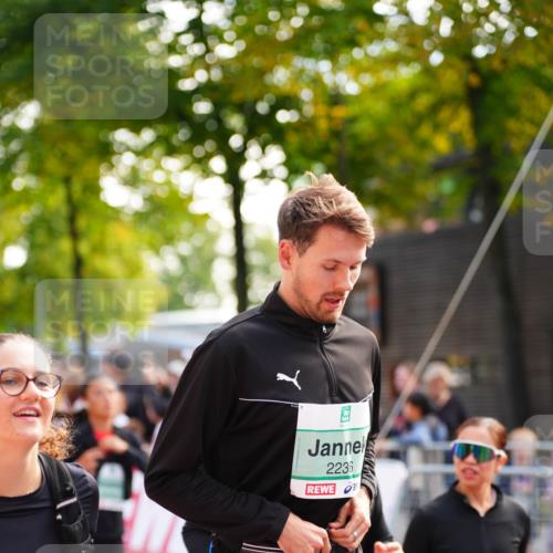 20.09.2026 - PSD Bank Halbmarathon LAZAROV Photography http://msf.ph/oto/10508398 20.09.2026 10:06:42 Laufen 3233, 2236, 1419 meine-sportfotos.de