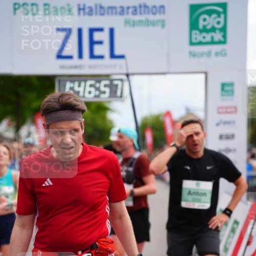 20.09.2026 - PSD Bank Halbmarathon LAZAROV Photography http://msf.ph/oto/10508442 20.09.2026 11:46:56 Ziel 1557, 1561, 1810, 1876, 2090, 2141, 2659, 2773, 3424, 4001, 4247, 4566, 4639 meine-sportfotos.de
