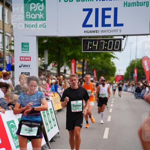 20.09.2026 - PSD Bank Halbmarathon LAZAROV Photography http://msf.ph/oto/10508487 20.09.2026 11:46:59 Ziel 1189, 1557, 1561, 1810, 1876, 2012, 2090, 2141, 2659, 3424, 3511, 4001, 4247, 4566, 4639 meine-sportfotos.de