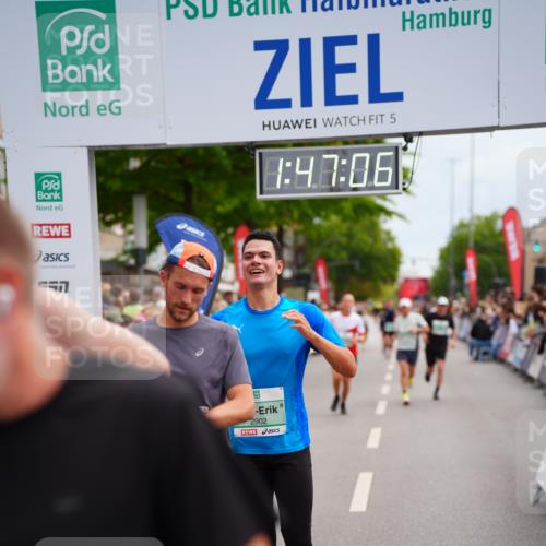 20.09.2026 - PSD Bank Halbmarathon LAZAROV Photography http://msf.ph/oto/10508564 20.09.2026 11:47:05 Ziel 1189, 1561, 2012, 2141, 2902, 3381, 3511 meine-sportfotos.de