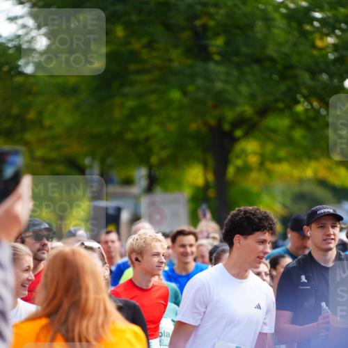 20.09.2026 - PSD Bank Halbmarathon LAZAROV Photography http://msf.ph/oto/10508593 20.09.2026 10:08:26 Laufen 707, 1772 meine-sportfotos.de