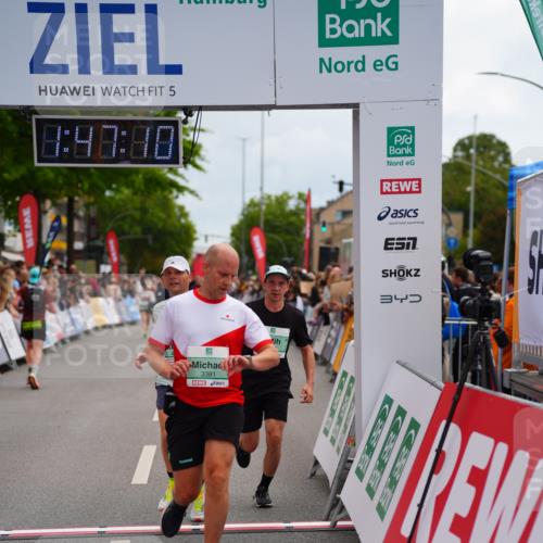 20.09.2026 - PSD Bank Halbmarathon LAZAROV Photography http://msf.ph/oto/10508597 20.09.2026 11:47:10 Ziel 1822, 2012, 2902, 3381, 4555 meine-sportfotos.de