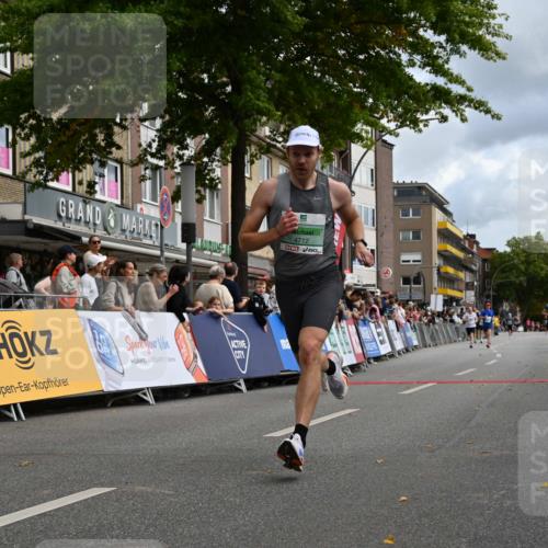 20.09.2026 - PSD Bank Halbmarathon J. Mangold http://msf.ph/oto/10508646 20.09.2026 11:30:42 Ziel 1055, 4504, 4505, 4712 meine-sportfotos.de