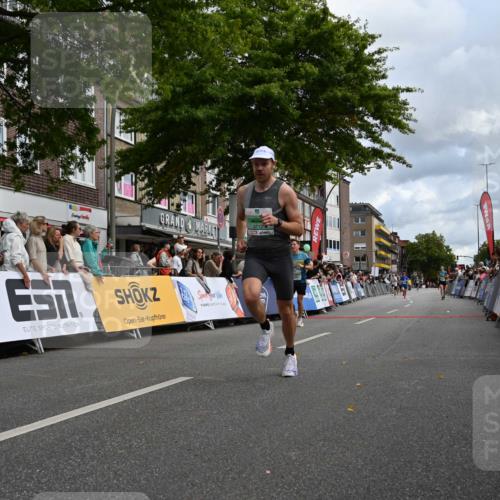 20.09.2026 - PSD Bank Halbmarathon J. Mangold http://msf.ph/oto/10508656 20.09.2026 11:30:42 Ziel 1055, 4504, 4505, 4712 meine-sportfotos.de