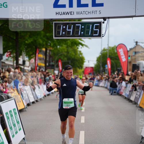 20.09.2026 - PSD Bank Halbmarathon LAZAROV Photography http://msf.ph/oto/10508683 20.09.2026 11:47:15 Ziel 1669, 1822, 2225, 3381, 4555, 4730 meine-sportfotos.de