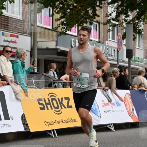 20.09.2026 - PSD Bank Halbmarathon J. Mangold http://msf.ph/oto/10508759 20.09.2026 11:30:55 Ziel 1135, 1639, 1724, 3009, 3448, 4113, 4232, 4504 meine-sportfotos.de