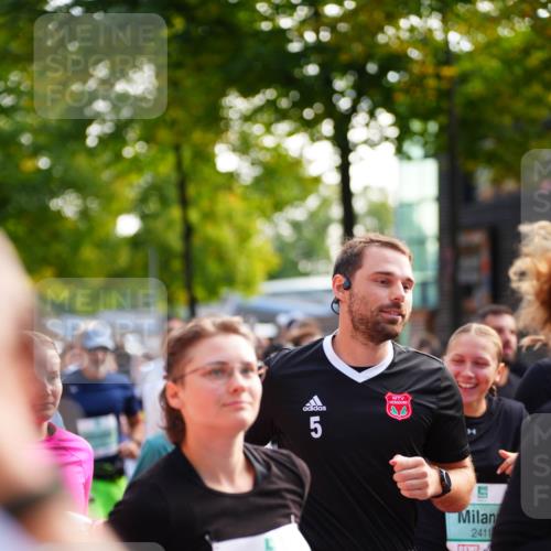 20.09.2026 - PSD Bank Halbmarathon LAZAROV Photography http://msf.ph/oto/10508814 20.09.2026 10:09:06 Laufen 5, 2411, 3701, 736 meine-sportfotos.de