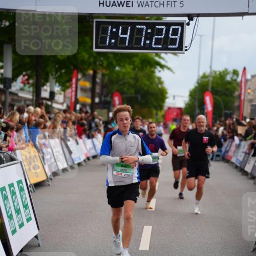 20.09.2026 - PSD Bank Halbmarathon LAZAROV Photography http://msf.ph/oto/10508920 20.09.2026 11:47:28 Ziel 1234, 2462, 3562, 3639, 4481, 4655 meine-sportfotos.de