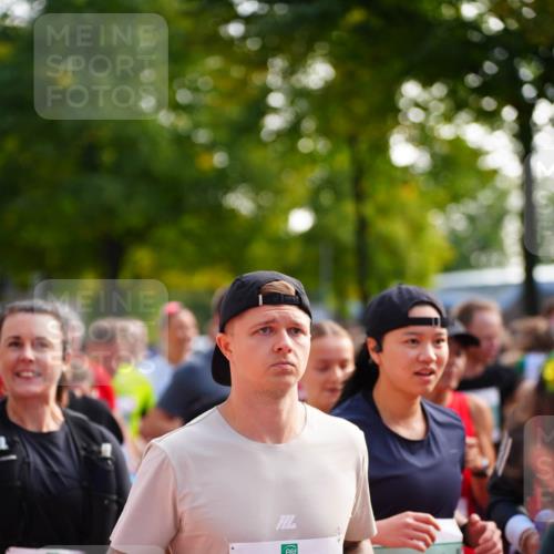 20.09.2026 - PSD Bank Halbmarathon LAZAROV Photography http://msf.ph/oto/10508924 20.09.2026 10:09:21 Laufen 1894, 3378, 2937 meine-sportfotos.de